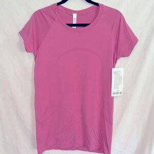 Swiftly Tech short sleeve Pink. Size 10